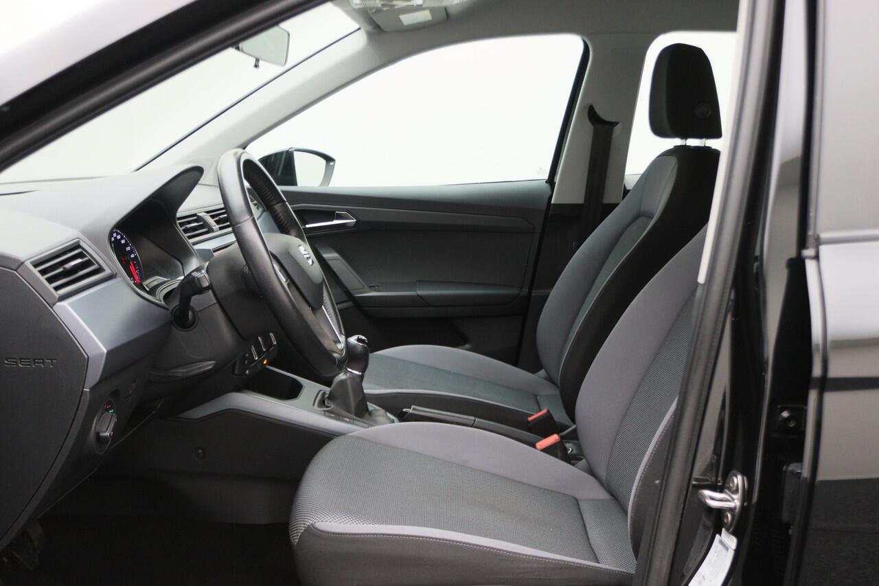 Seat Arona 1.0 TSI Style Business Intense Camera, Apple Carplay, Stoelverwarming, Cruise, PDC