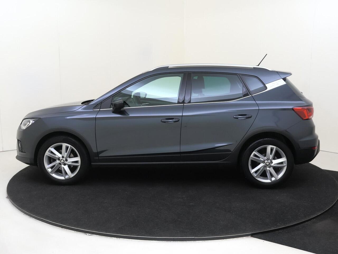 Seat Arona 1.0 TSI FR | Stoelverwarming | Climate control | Cruise control | 'Drive Profile' | Elektrisch inklapbare buitenspiegels | Parkeersensoren achter | Front assist |