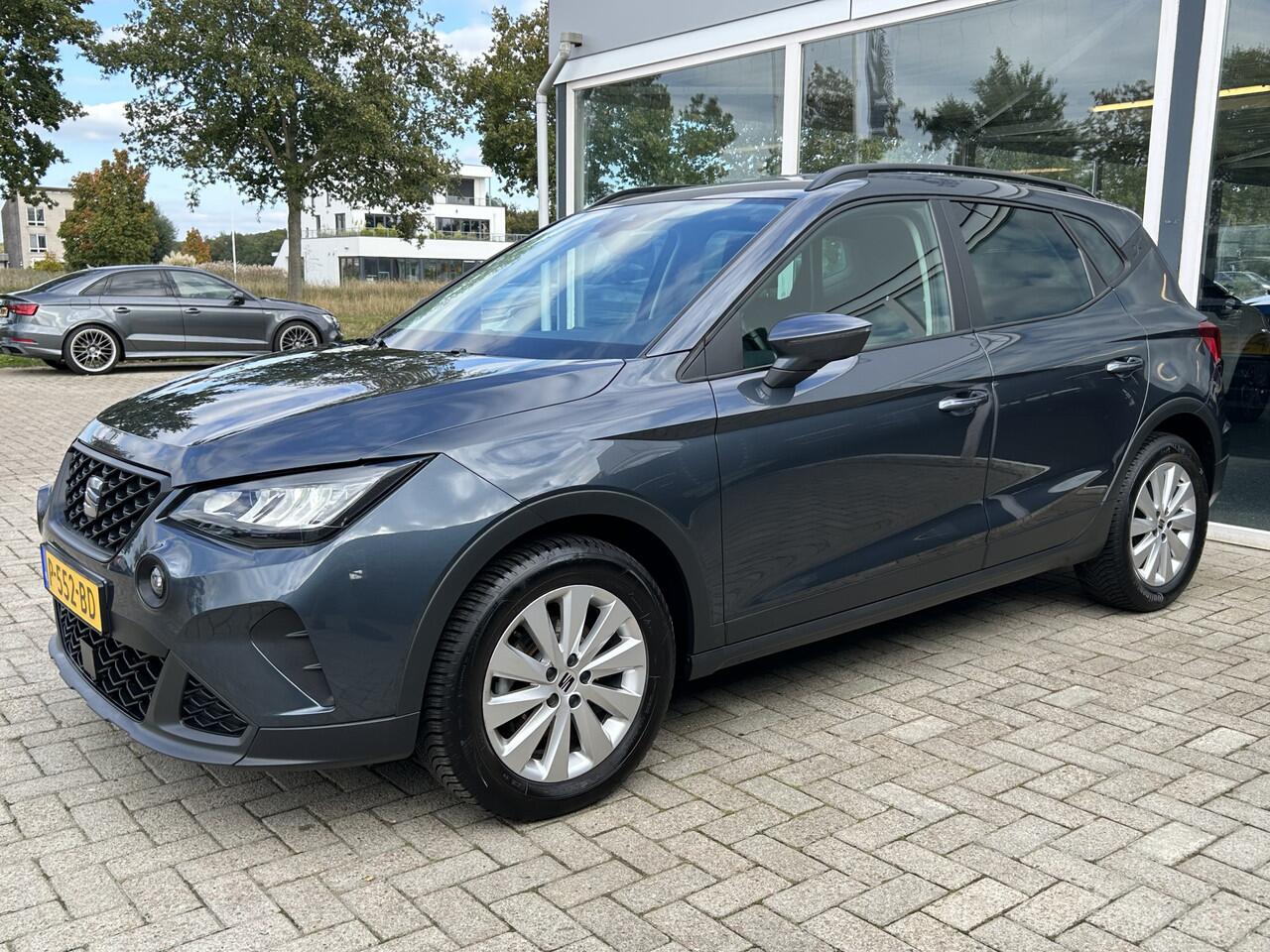 Seat Arona 1.0 TSI Style Business Intense 50% deal 7.975,- ACTIE Digitaal display / Stoel verwarming / Navi / Carplay / Clima