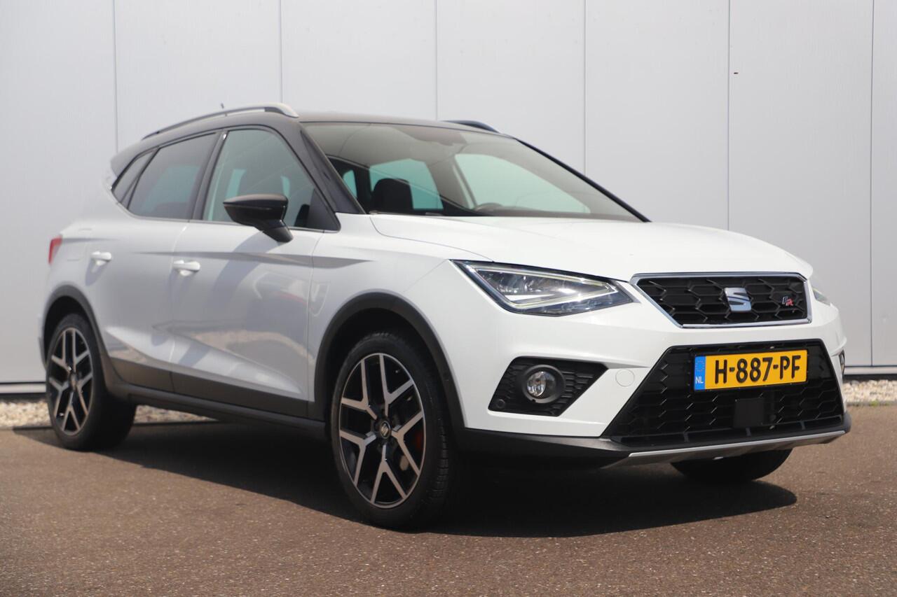 Seat Arona 1.0 TSI FR Business Intense Trekhaak Virtual Cockpit Keyless Navigatie Achteruitrijcamera Adaptive Cruise 18 inch LMV