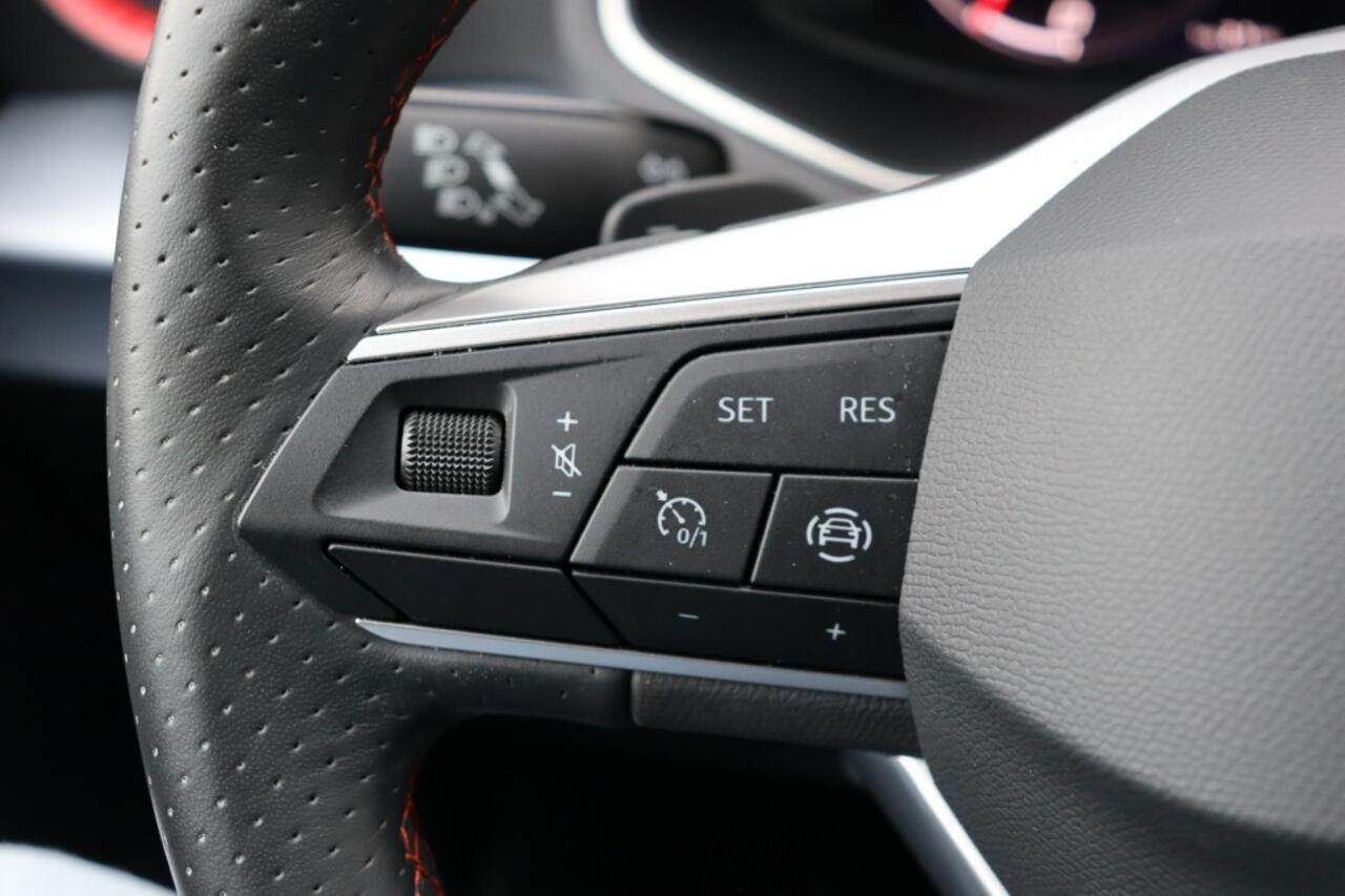 Seat Arona 1.0 TSI 110 pk DSG FR Business - LED - Navi/Applecarplay/Android