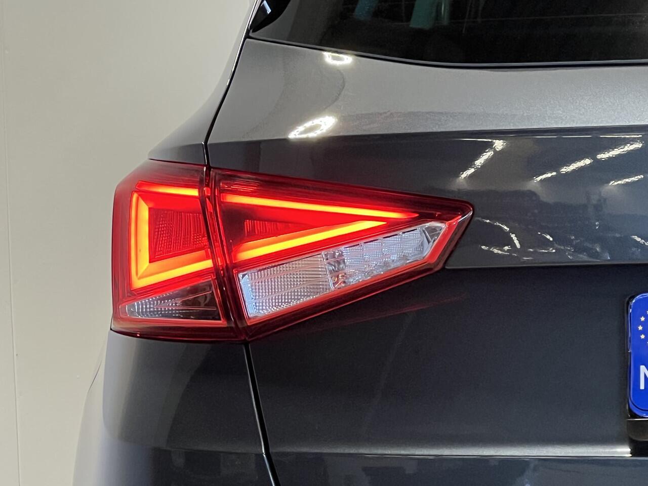 Seat Arona 1.0 TSI Style | Android/Apple Carplay | LM Velgen 16" | PDC Achter | Cruise Control Adaptief | DAB | Airco |