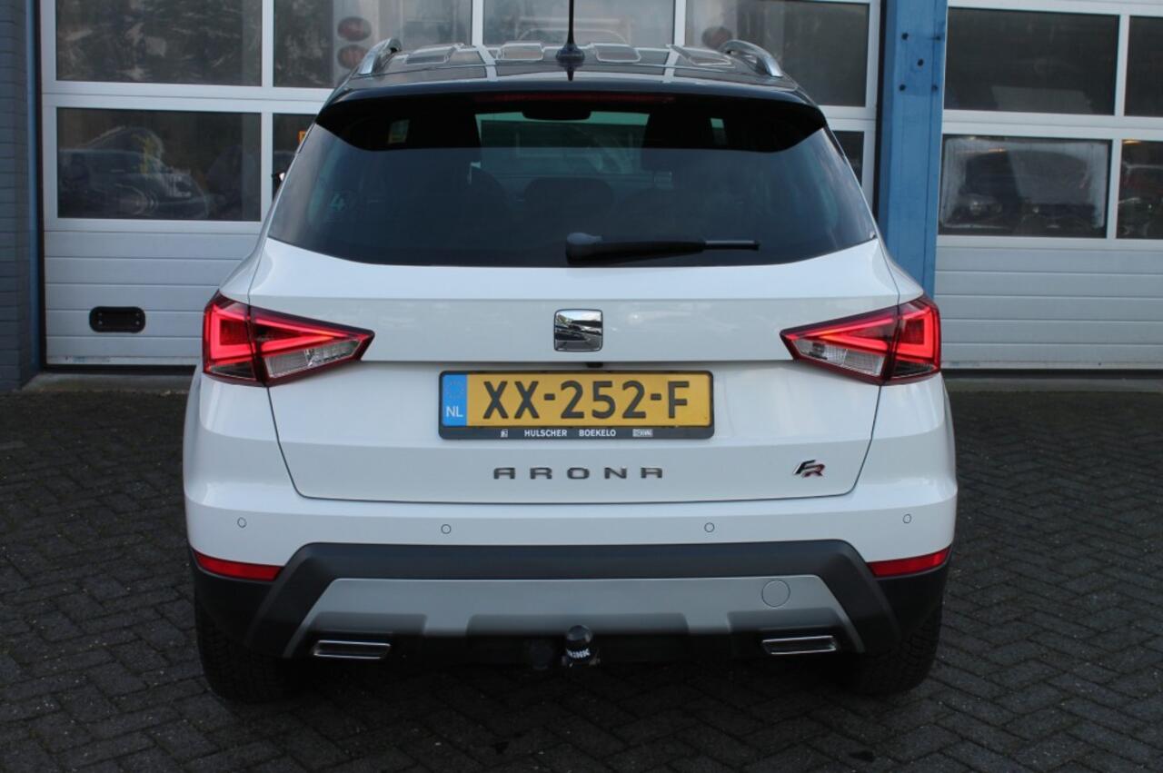 Seat Arona 1.0 TSI FR Business Intens Trekhaak / Allseason banden