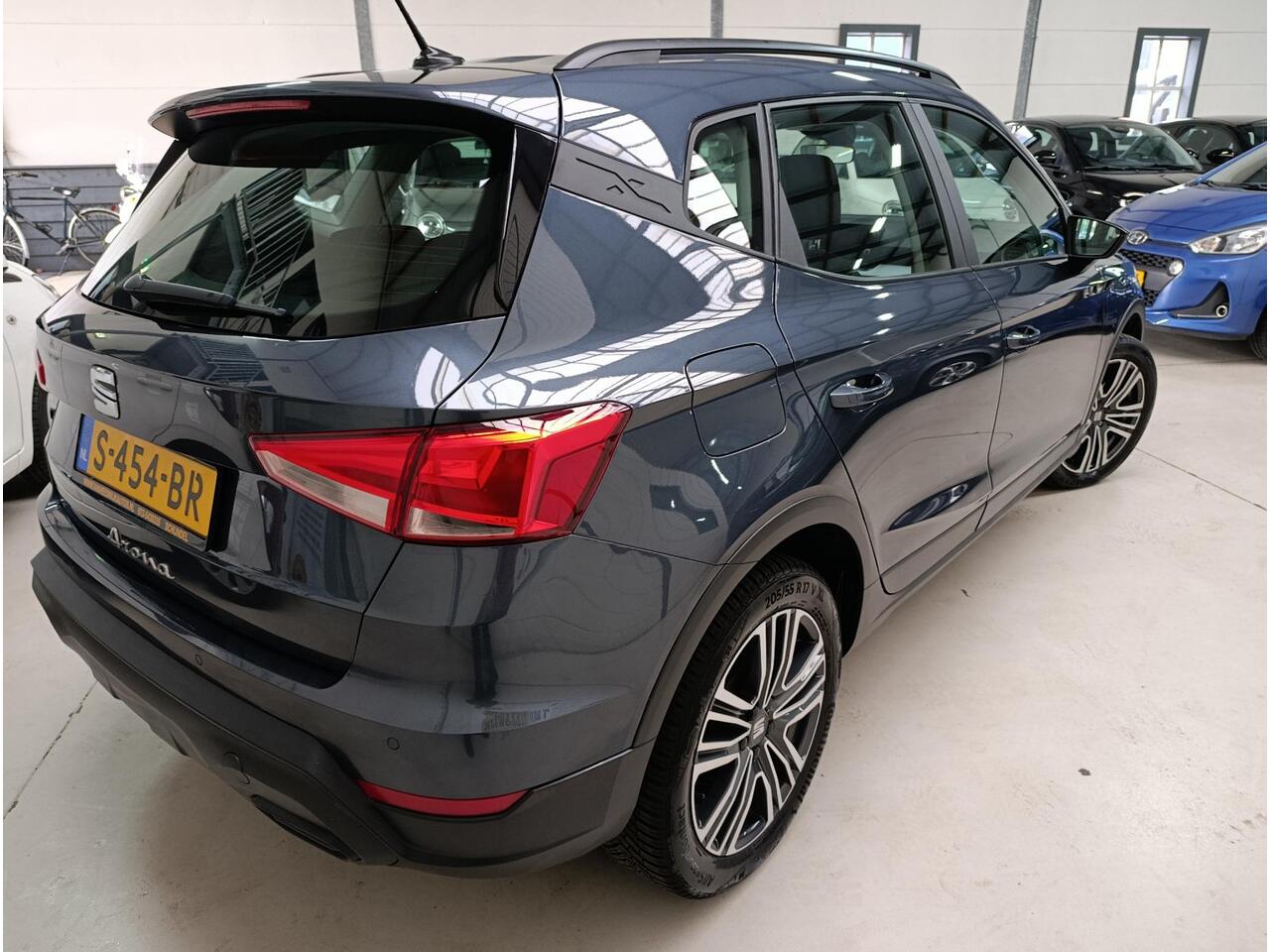 Seat Arona 1.0 TSI Style Climate controle | Audiosysteem | Centrale vergrendeling | Cruise control |Parkeersensoren | Electrische bedienbare ramen