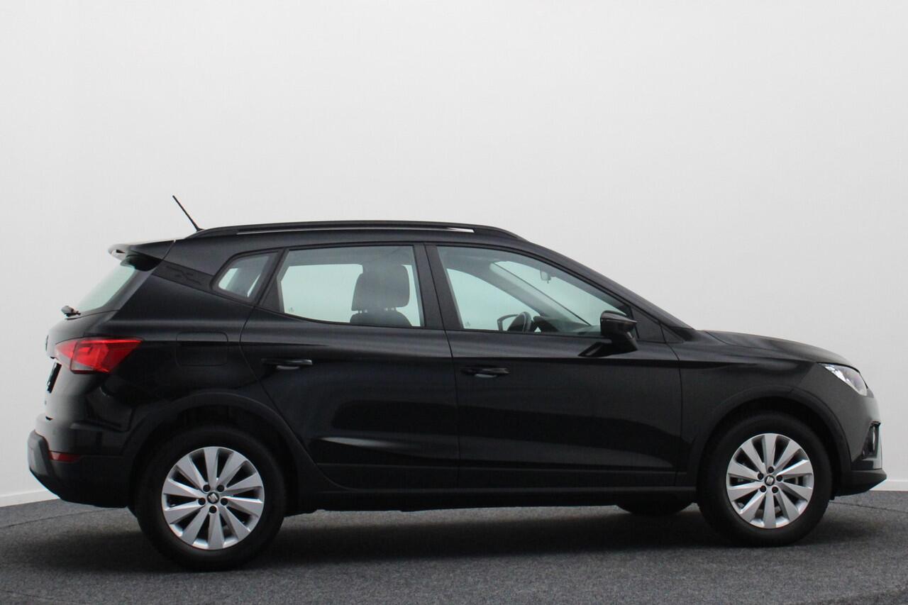 Seat Arona 1.0 TSI Style Business Intense Camera, Apple Carplay, Stoelverwarming, Cruise, PDC