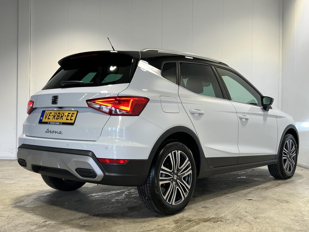 Seat Arona 1.0 TSI Xperience Business Connect | Android/Apple Carplay | LM Velgen 17" | PDC Voor en Achter | Achteruitrijcamera | Adaptieve Cruise Control | DAB | Airco |