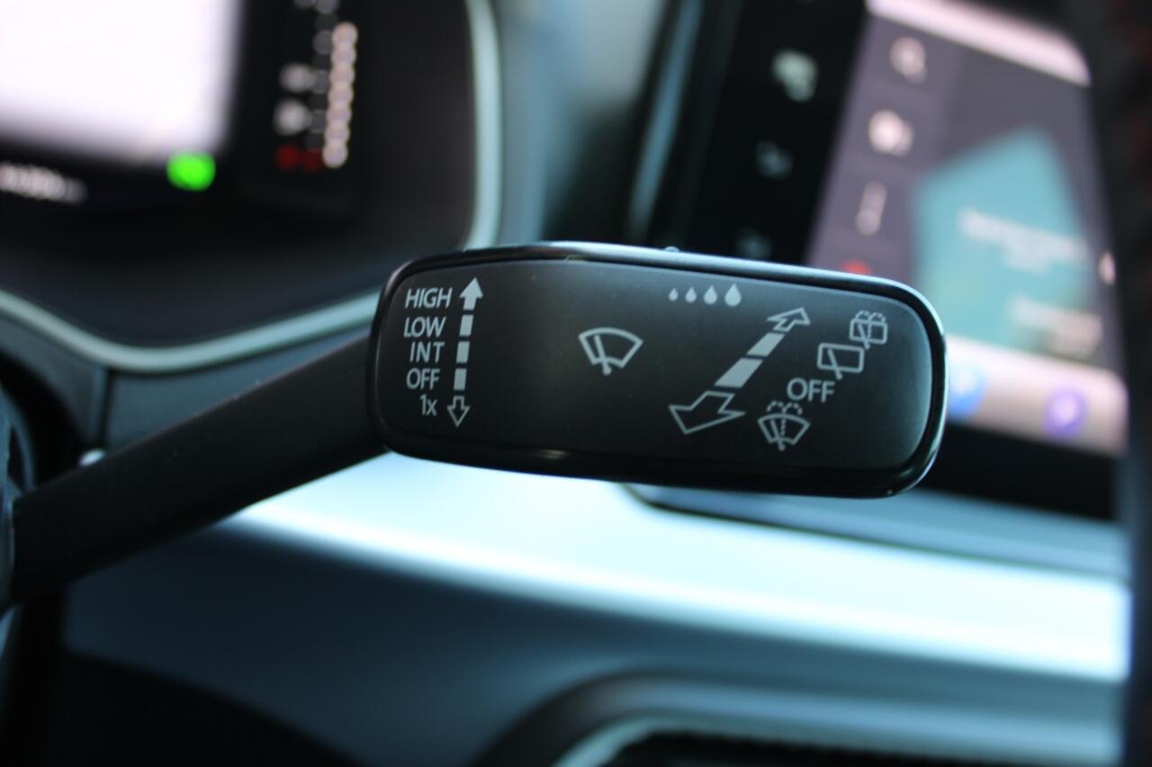 Seat Arona 1.0 EcoTSI FR Business Automaat | 18 Inch | Navi | Camera