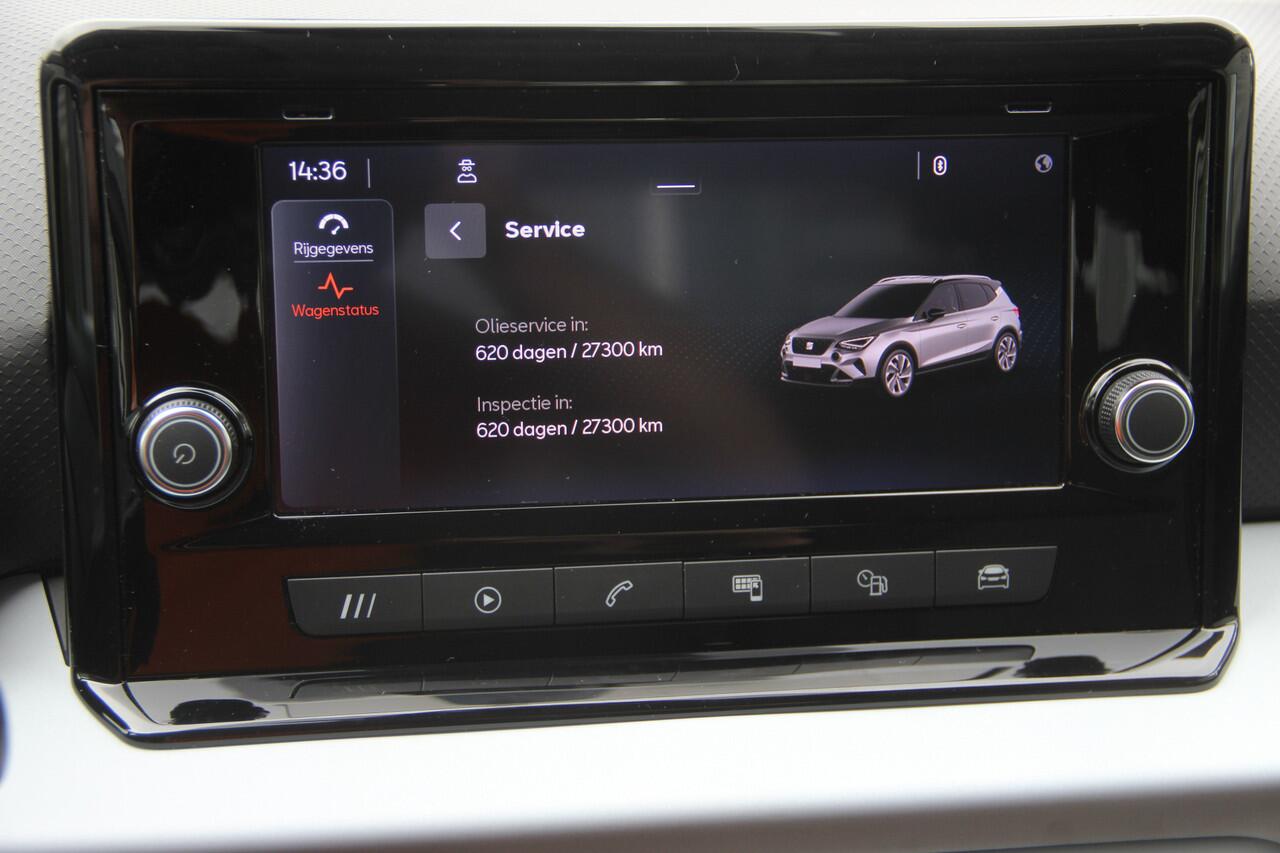 Seat Arona 1.0 TSI | NL auto | CarPlay | Camera | Navi | Airco | Cruise | Lane assist | Front assist | Seat connect | LMV18'' Goede banden | Rijdt erg zuinig | Hoge instap | Zeer nette auto