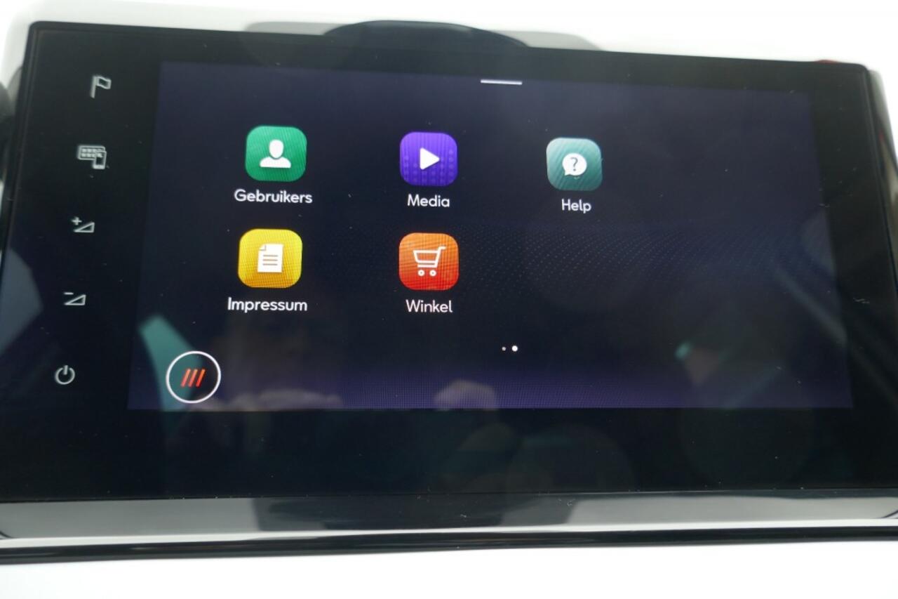 Seat Arona 1.0 TSI STYLE BUSINESS INTENSE VIRTUAL COCPIT/NAVI/FACELIFT MODEL