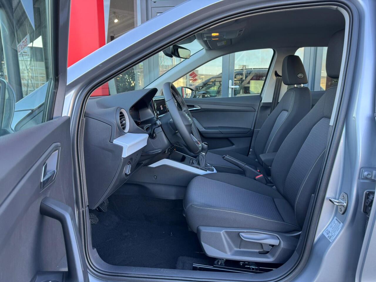 Seat Arona 1.0 EcoTSI Style / DAB+ / Led verlichting / 17'' LMV /