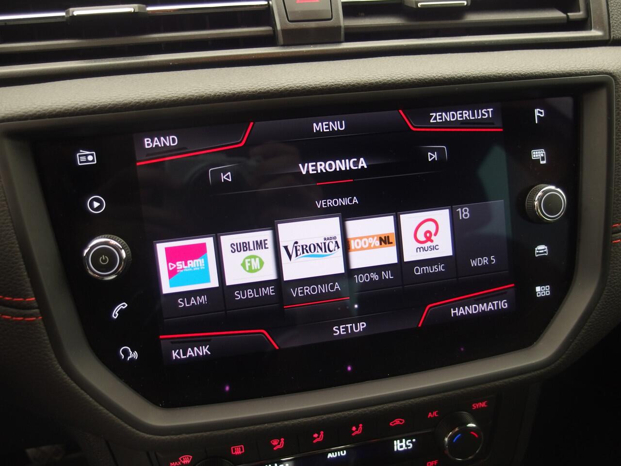 Seat Arona 1.5 TSI EVO FR Business Intense 4 CILINDER / VIRTUAL / NAVI / CARPLAY / PDC / CAMERA / KEYLESS / NL-AUTO