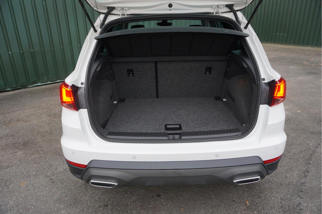 Seat Arona 1.0 EcoTSI FR 116pk Automaat Business + Camera/ Keyless/ Carplay/ LED/ Stoelverwarming/ Nieuwstaat!