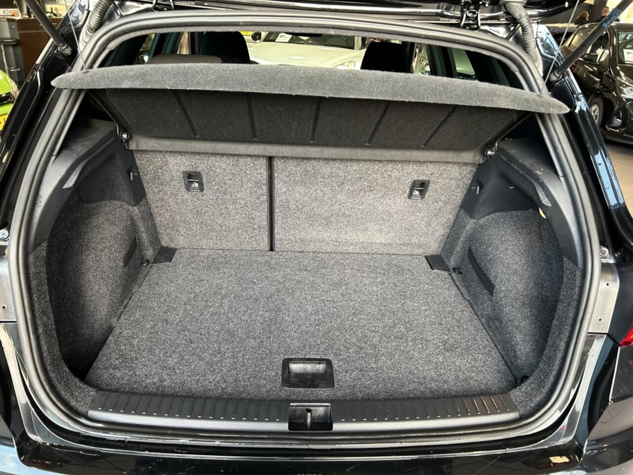 Seat Arona 1.0 TSI Xc. B. Int. AUTOMAAT 82 DKM BJ 2020 !!!