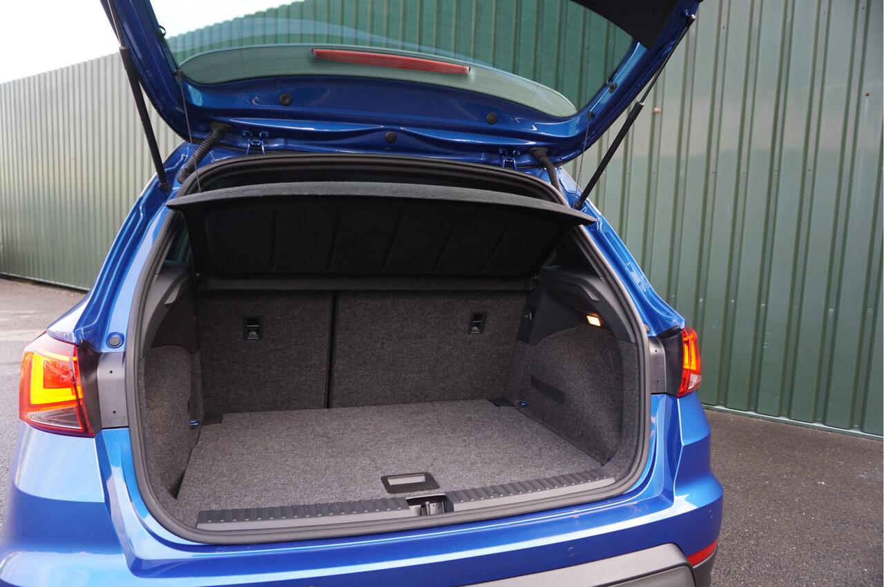 Seat Arona 1.0 EcoTSI FR 116pk Automaat Business + Camera/ Keyless/ Carplay/ LED/ Stoelverwarming/ Nieuwstaat!