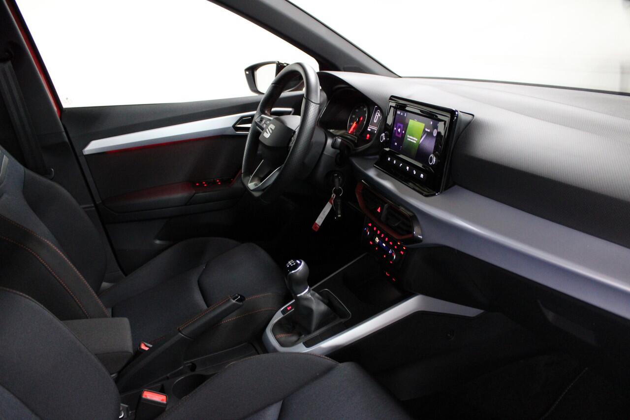 Seat Arona 1.0 TSI FR / FULL LED / DAB+ / 17'' LMV /