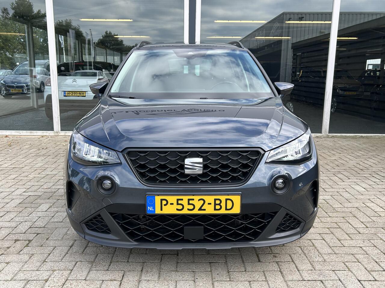 Seat Arona 1.0 TSI Style Business Intense 50% deal 7.975,- ACTIE Digitaal display / Stoel verwarming / Navi / Carplay / Clima