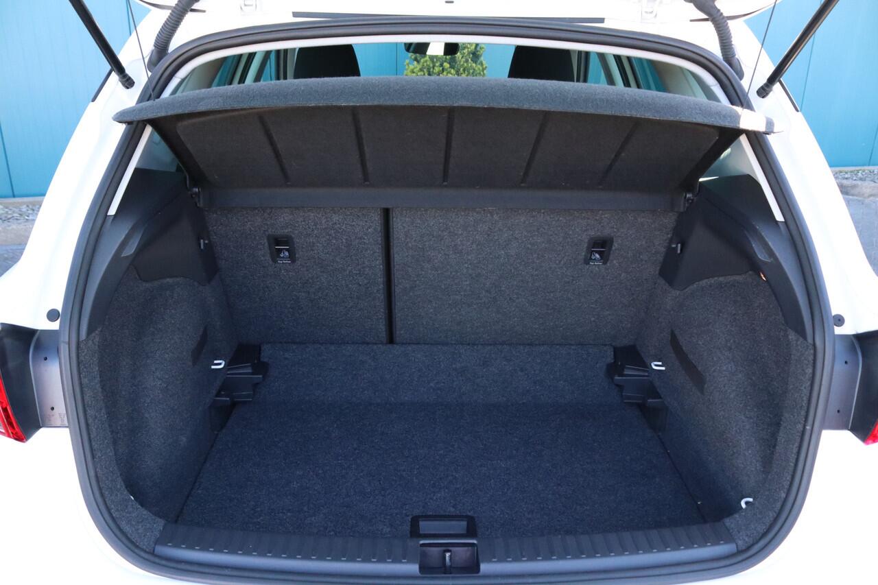 Seat Arona 1.0 TSI Style Business Intense CARPLAY|CRUISE|STOELVERW|DIGI.DASHB|CLIMA|LED|NAV|PDC|LMV