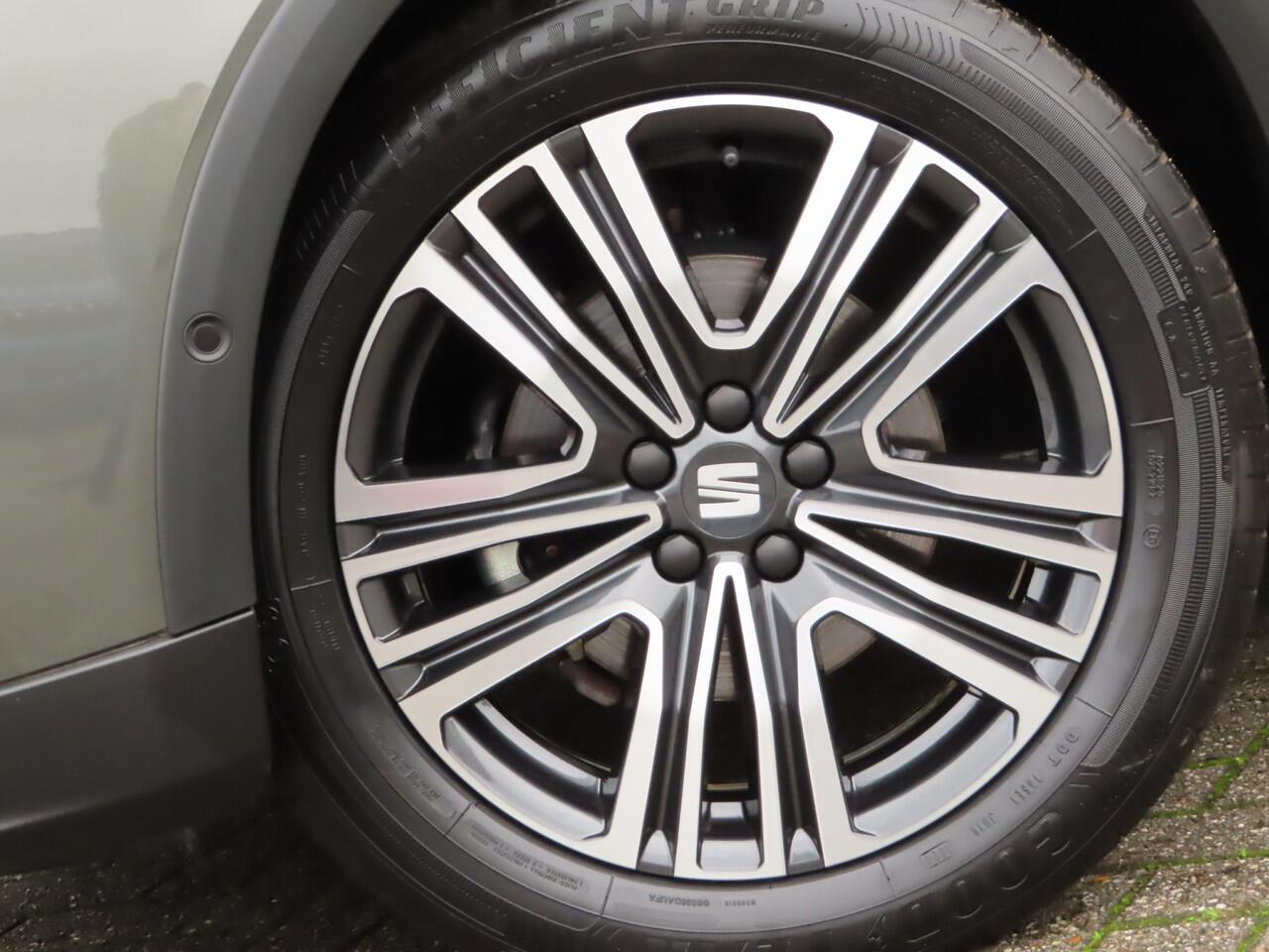 Seat Arona 1.0 TSI Style Business Connect | adaptive cruise | camera | parkassist | full led