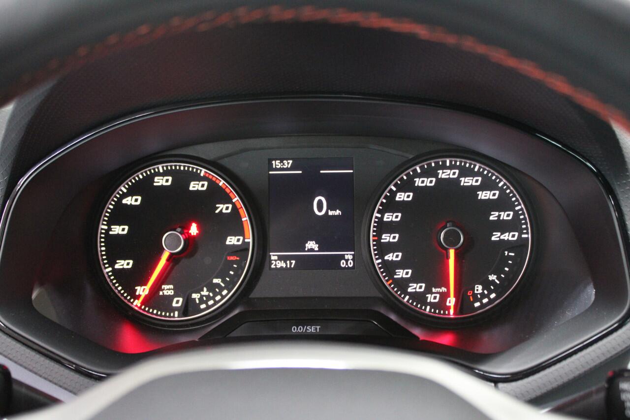 Seat Arona 1.0 TSI FR / 18'' LMV / FULL LED /