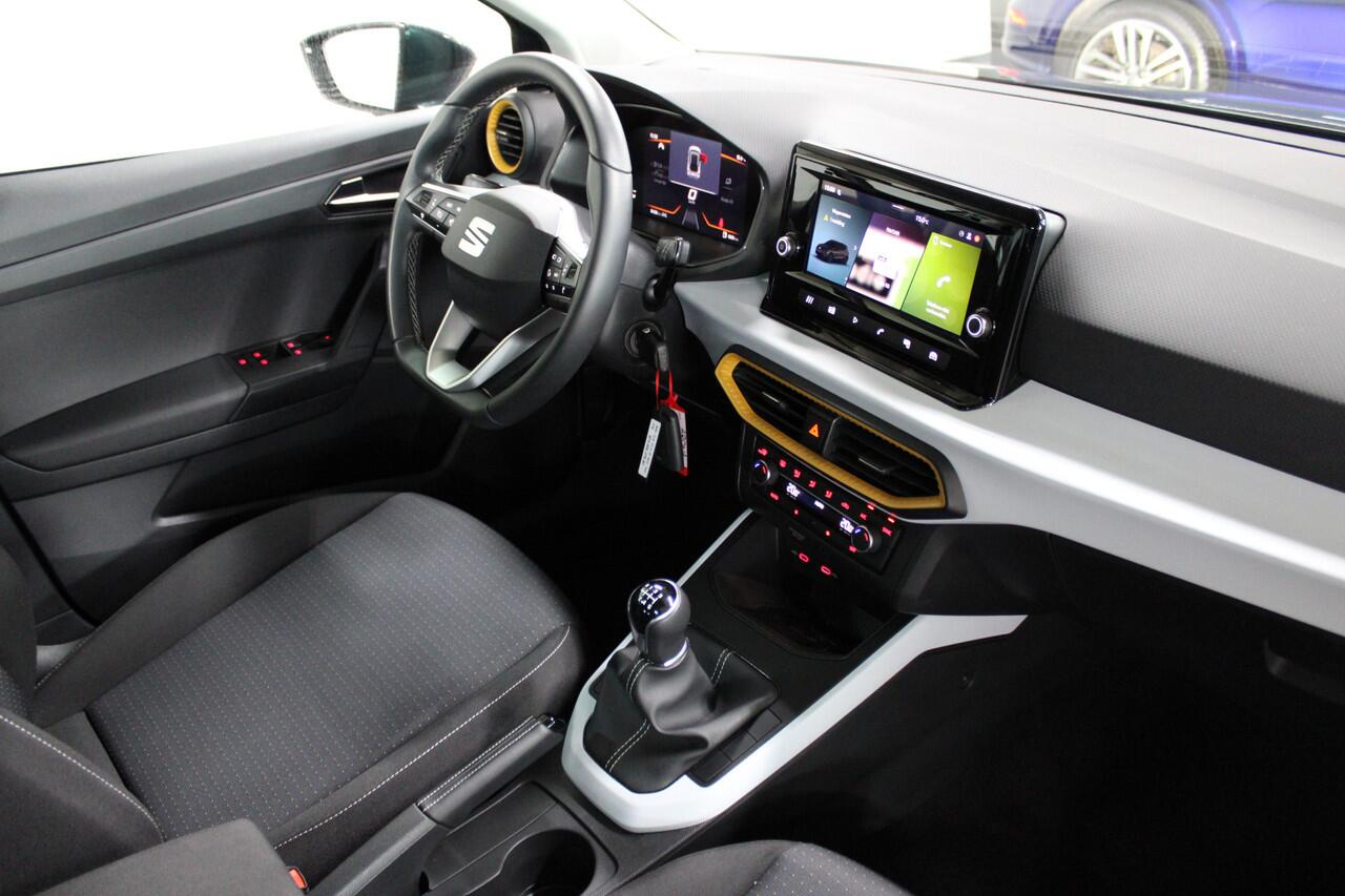 Seat Arona 1.0 EcoTSI Style Business Connect 5 jaar garantie / 6 versnellingen / 115PK / Full led / Blind spot /