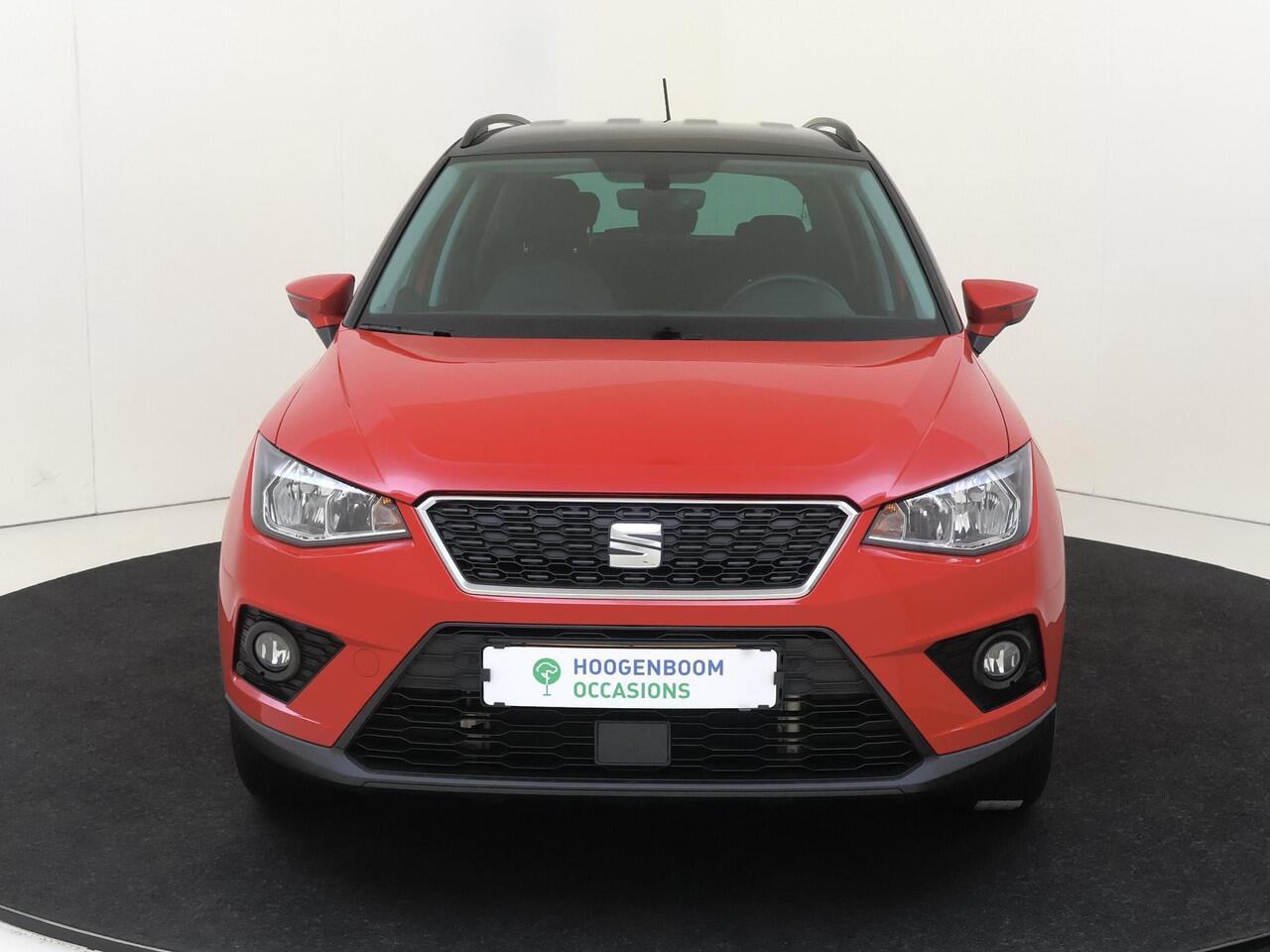 Seat Arona 1.0 TSI Style Business Intense | Trekhaak | Keyless | Navigatie | Parkeerassistent | Dodehoek detectie | Achteruitrijcamera | Adaptieve cruise control |