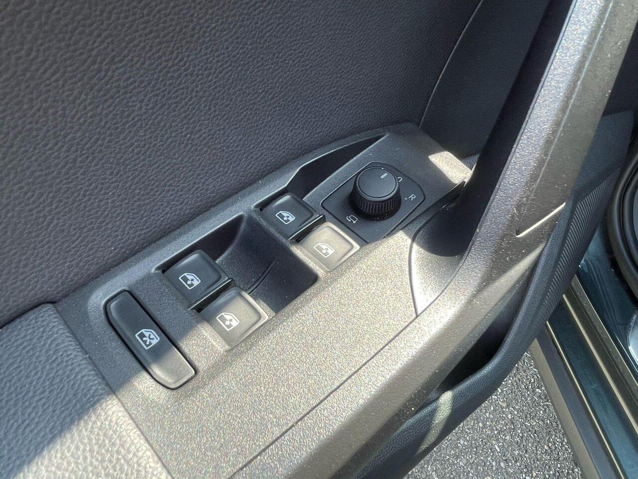 Seat Arona 1.0 TSI FR Business Intense Automaat Automaat