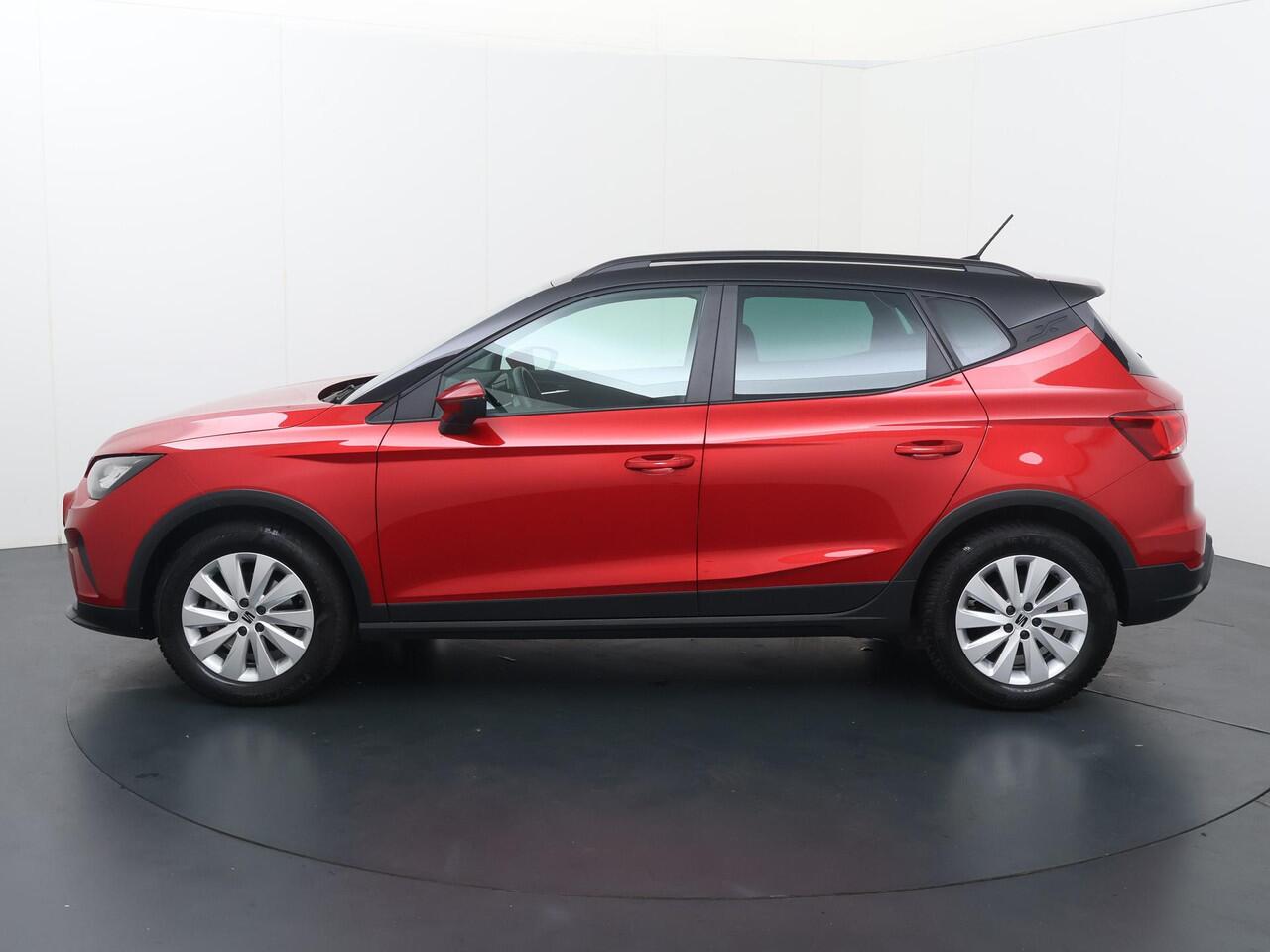 Seat Arona 1.0 TSI Style Business Connect | 95 PK | LED verlichting | Cruise control | Apple Carplay/Android Auto |