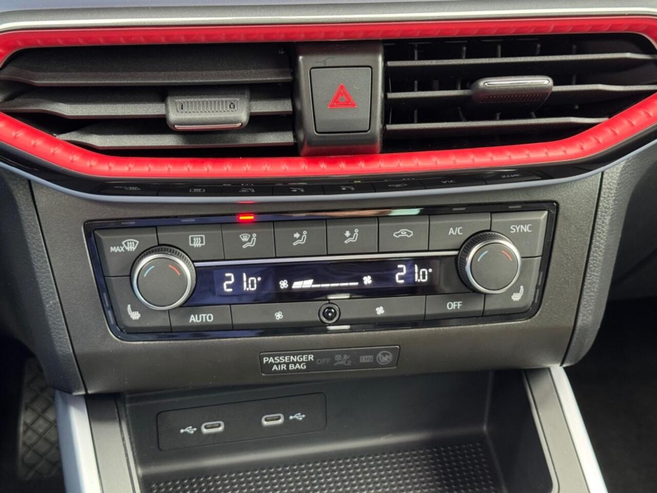 Seat Arona 1.5 TSI AUT. 150PK FR FACELIFT DIGITALE-SCHERM NAVI CAMERA CARPLAY AIRCO LMV PDC