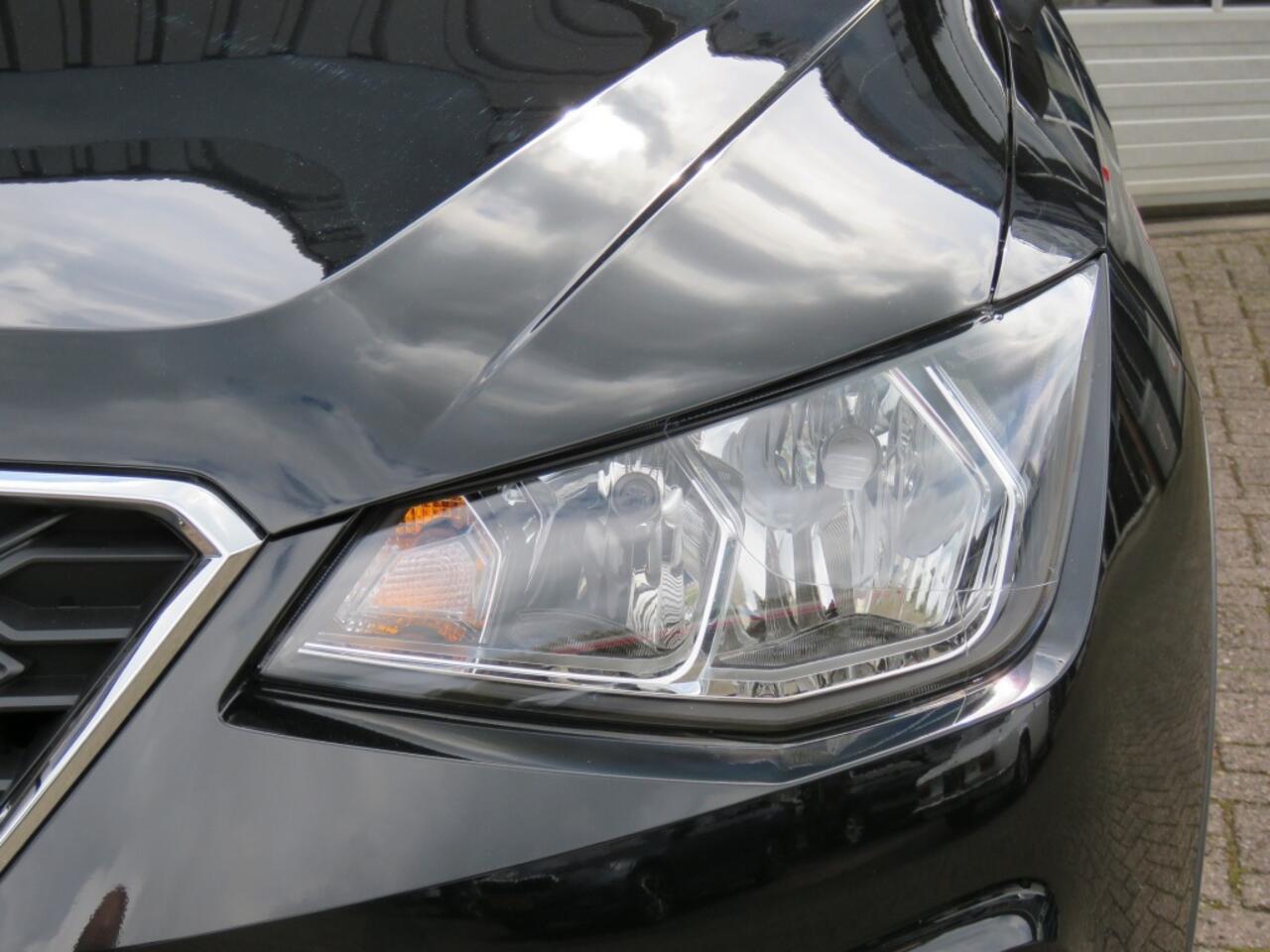 Seat Arona 1.0 TSI 115pk FR DSG-Aut. / 18Inch / Carplay / Stoelverw. / BOVA