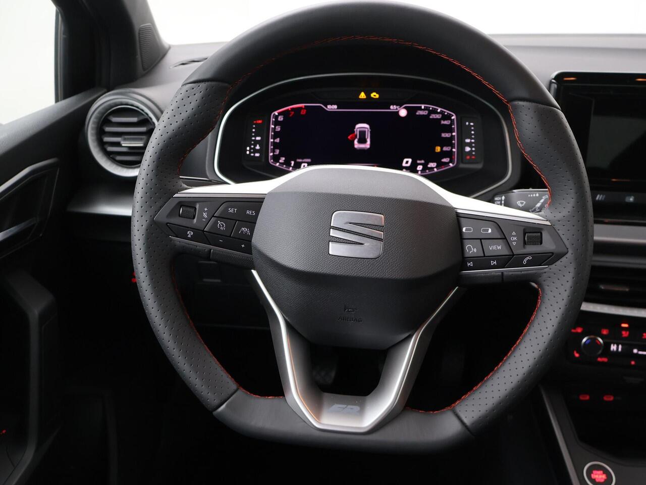 Seat Arona FR Business Connect 1.0 70 kW / 95 pk EcoTSI SUV 5 versn. | Black Pack |