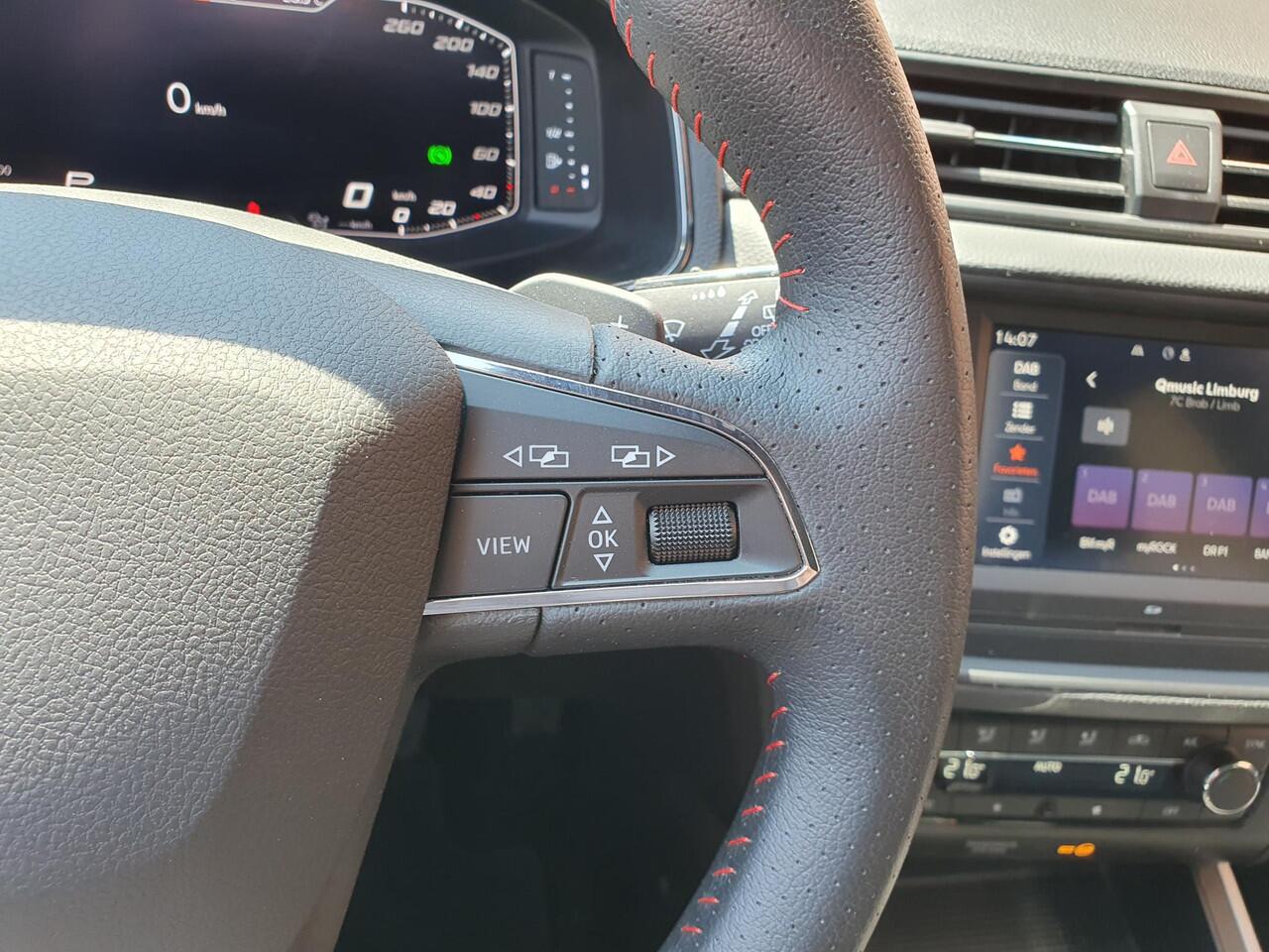 Seat Arona 1.0 TSI 110pk DSG FR Navigatie Apple Carplay/Android Auto Camera Parkeersensoren Adaptive Cruise Control Blind Spot Assist Stoelverwarming Ledverlichting Climate Control Getinte ramen