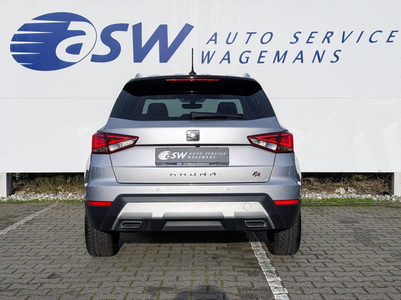 Seat Arona 1.0 TSI FR Business Intense | CarPlay | LED | Camera | Dodehoek | 18 inch
