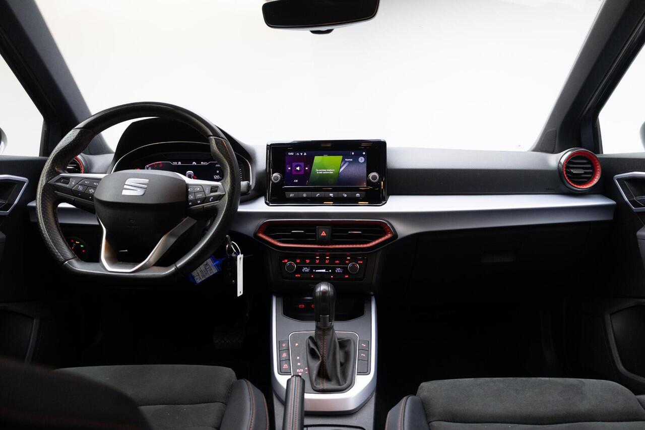 Seat Arona 1.0 TSI FR Business Intense | nieuw model | 18 inch | Led koplampen | Achteruitrijcamera |