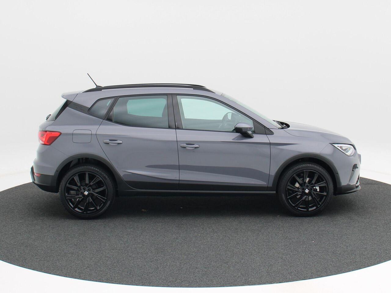 Seat Arona FR Business Connect 1.0 TSI 95 PK | Black pack | Stoelverwarming | Adaptive cruise control | Achteruitrijcamera