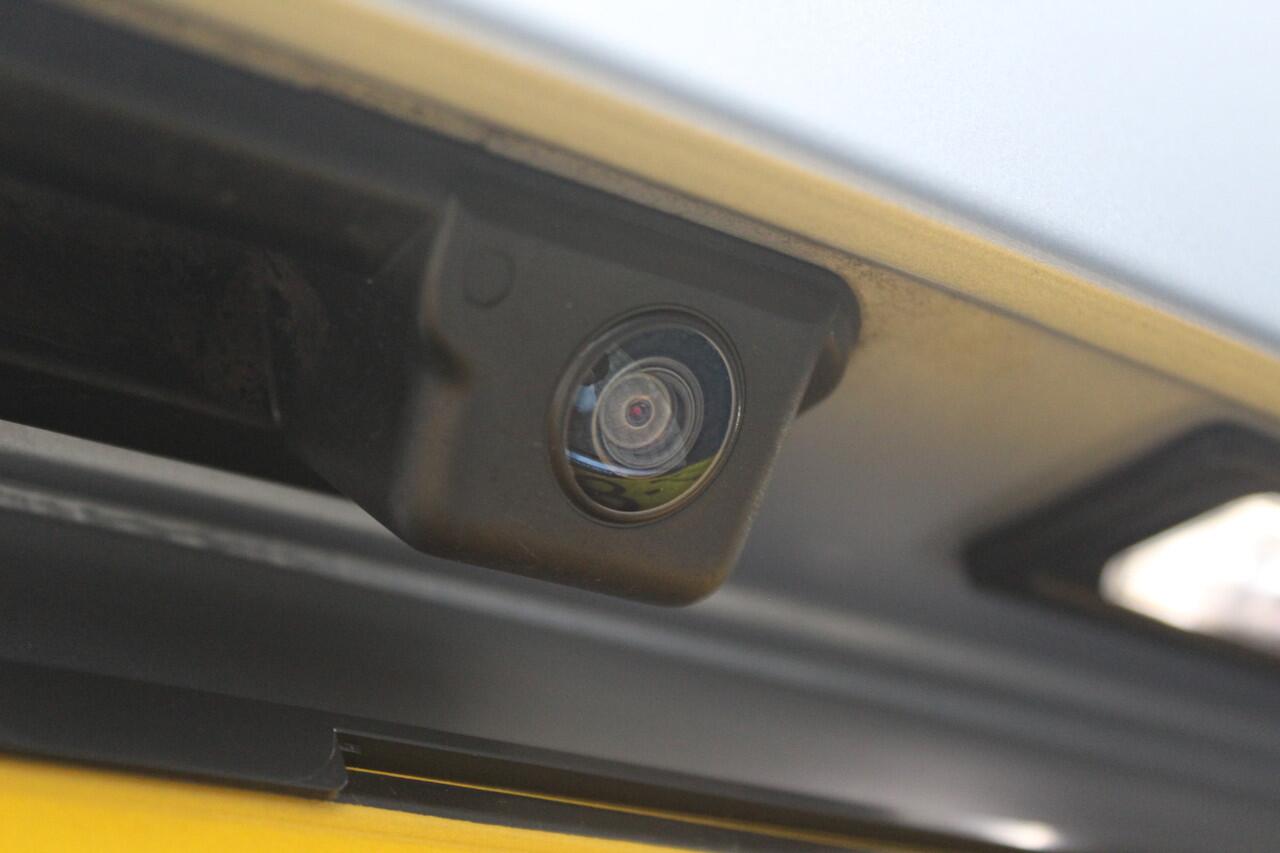 Seat Arona 1.5 TSI EVO FR Business Intense | Incl. 12 maanden garantie | Voorstoelen verwarmd | Airco | Lichtmetalen velgen | Bluetooth | Apple carplay/Android auto | Navigatie | Climate control | Cruise control | Achteruitrijcamera | Parkeersensoren