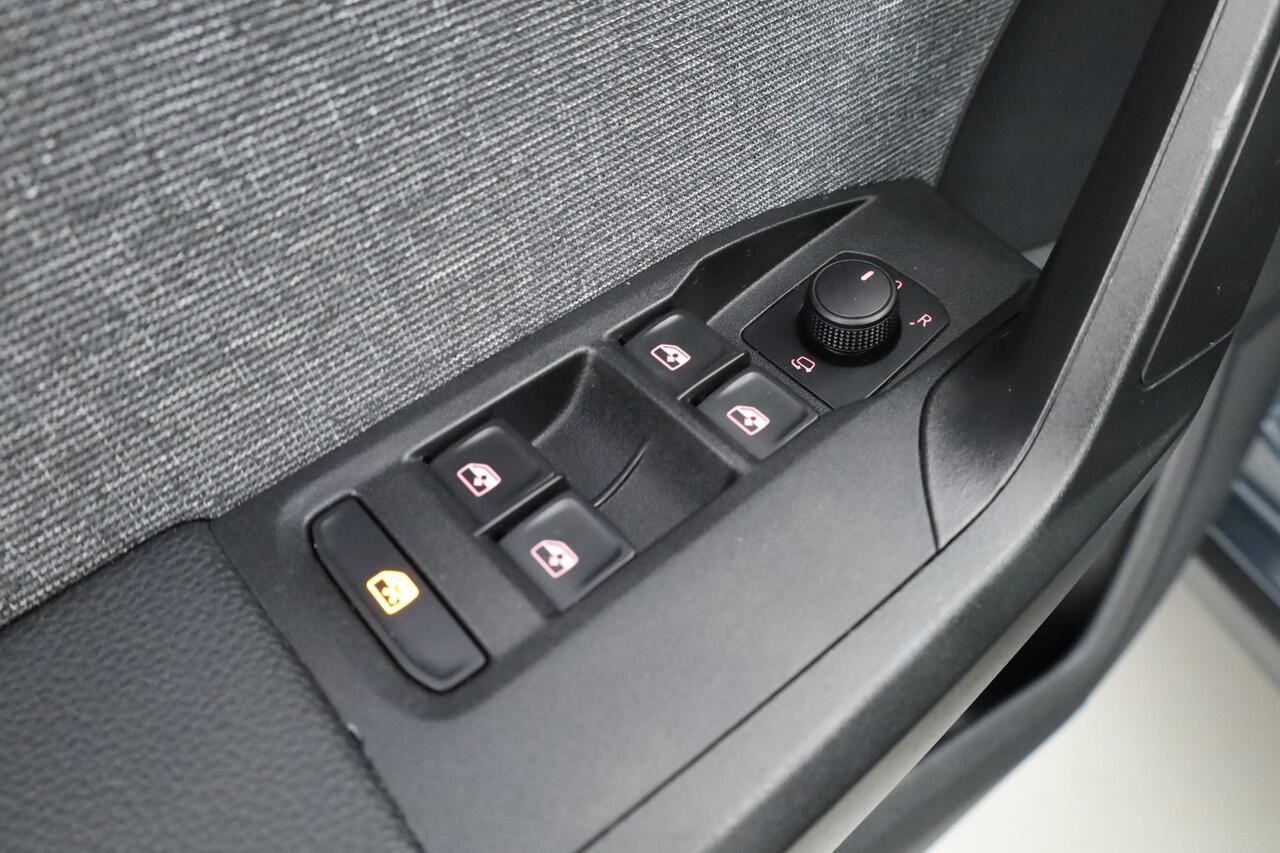 Seat Arona 1.0 TSI 95PK Xperience | Apple CarPlay | Keyless | Stoelverw. | Cruise | Clima | LED | PDC A