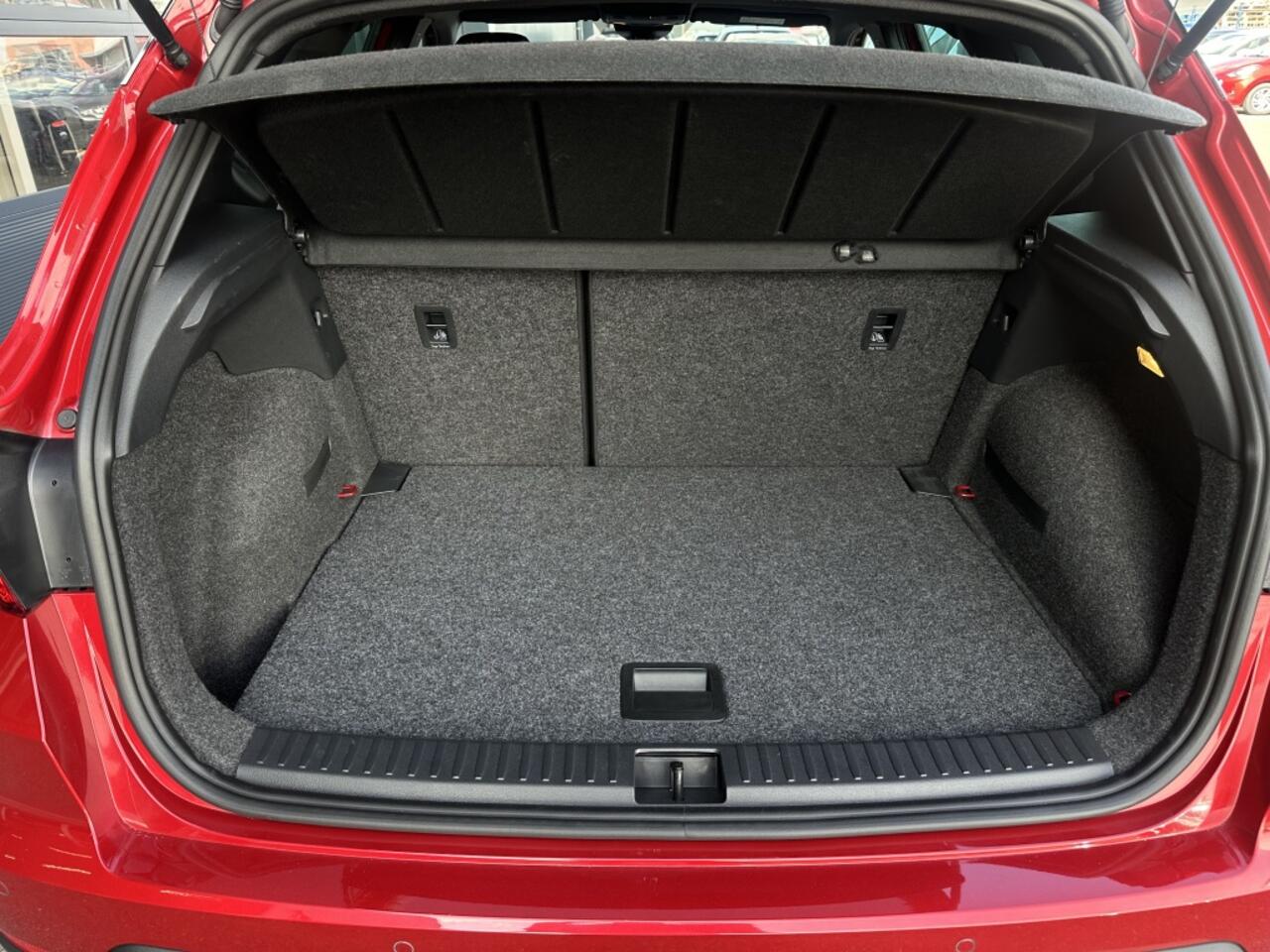 Seat Arona 1.0 TSI FR Business Intense / Virtual Cockpit / Trekhaak