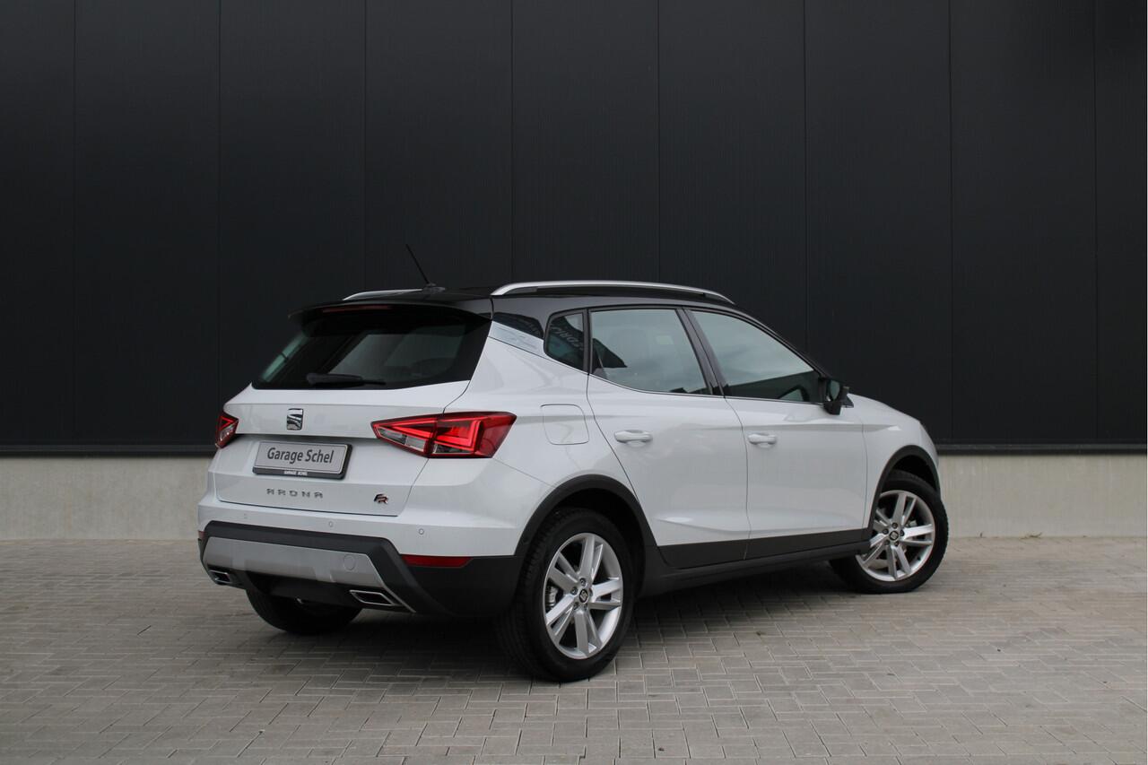 Seat Arona 1.0 TSI Xcellence Business Intense FR - Adaptive Cruise - PDC - Stoelverwarming - Carplay/Android - LED - Navi - Rijklaar