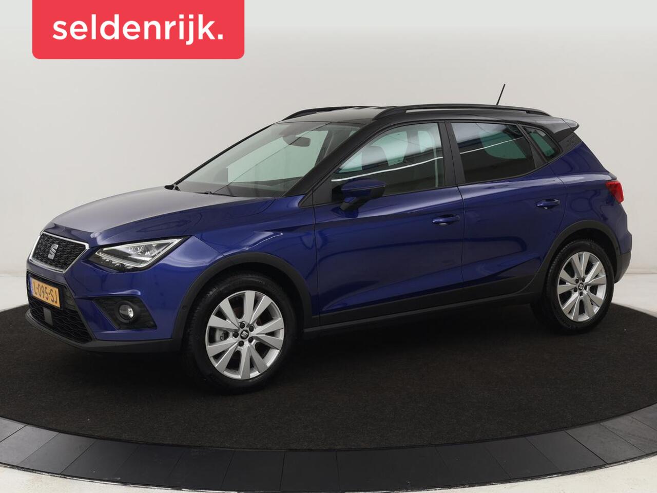 Seat Arona 1.0 TSI Style Business Intense Plus | Carplay | Camera | Adaptive cruise | Climate control | Stoelverwarming | Navigatie | Full LED | Virtual Cockpit | Getint glas