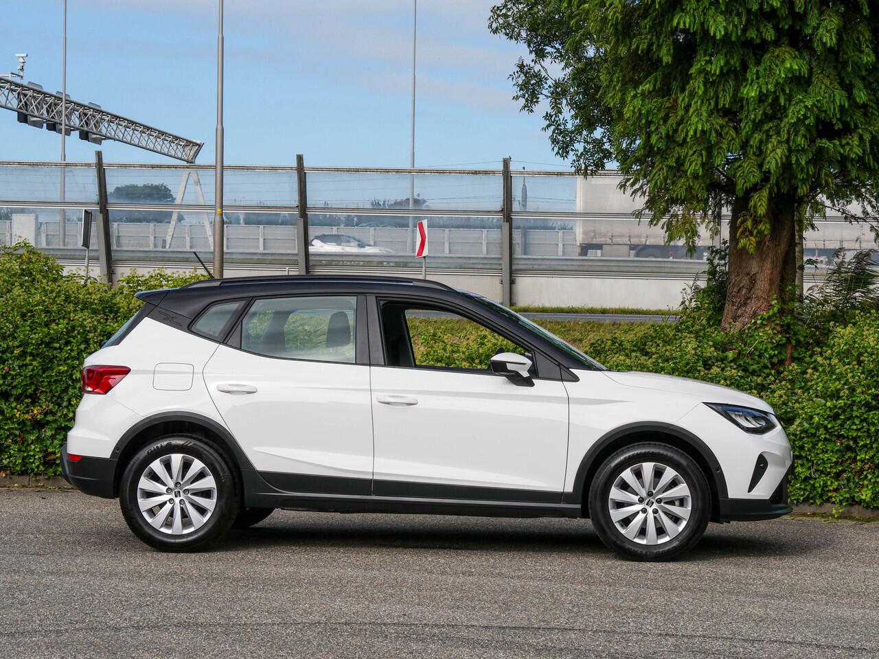 Seat Arona 1.0 TSI Style Business Intense | CAMERA | NAVIGATIE |