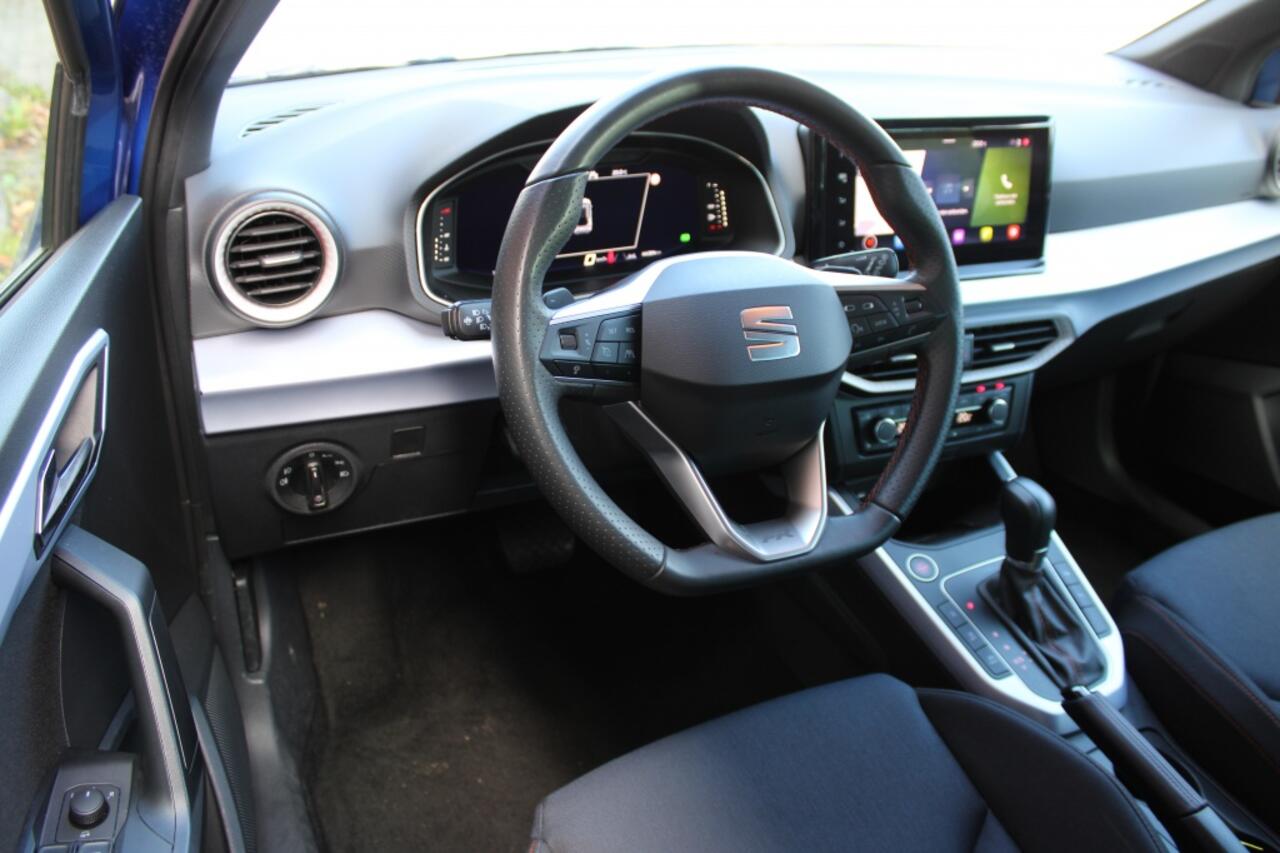 Seat Arona 1.0 EcoTSI FR Business Automaat | 18 Inch | Navi | Camera