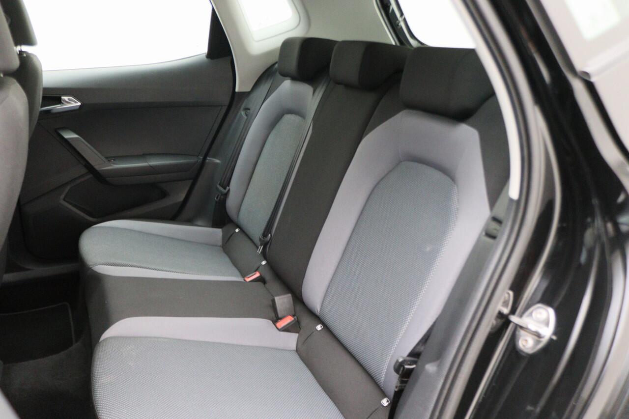 Seat Arona 1.0 TSI Style Business Intense Camera, Apple Carplay, Stoelverwarming, Cruise, PDC