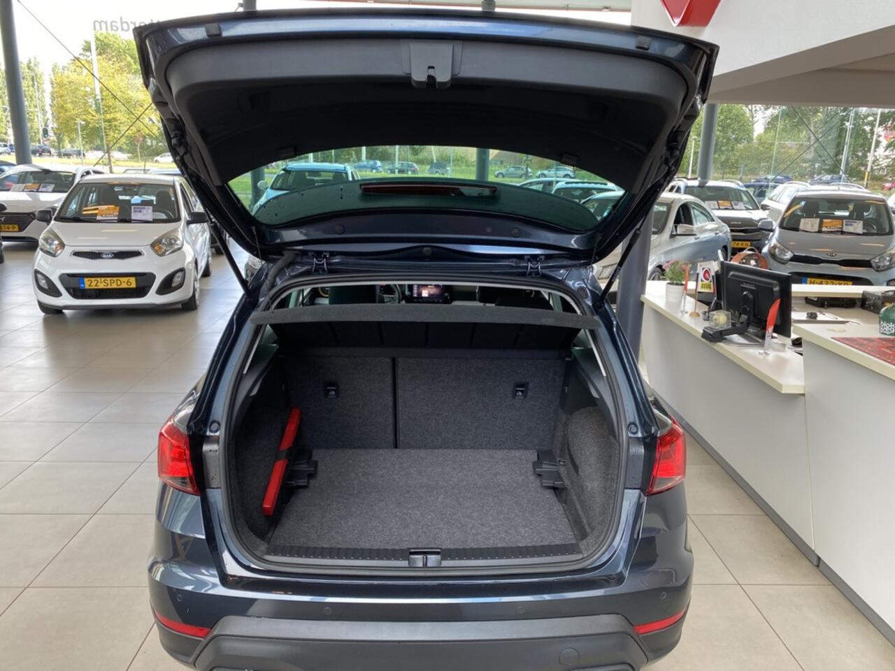 Seat Arona 1.0 EcoTSI Style Automaat,Unieke Kilometerstand,Apple Carplay Android/Auto,Virtual cockpit,Spraakbediening,Parkeersensoren,Lane assist,Airco,Cruisecontrol,Nieuwstaat,16 Inch Lmv