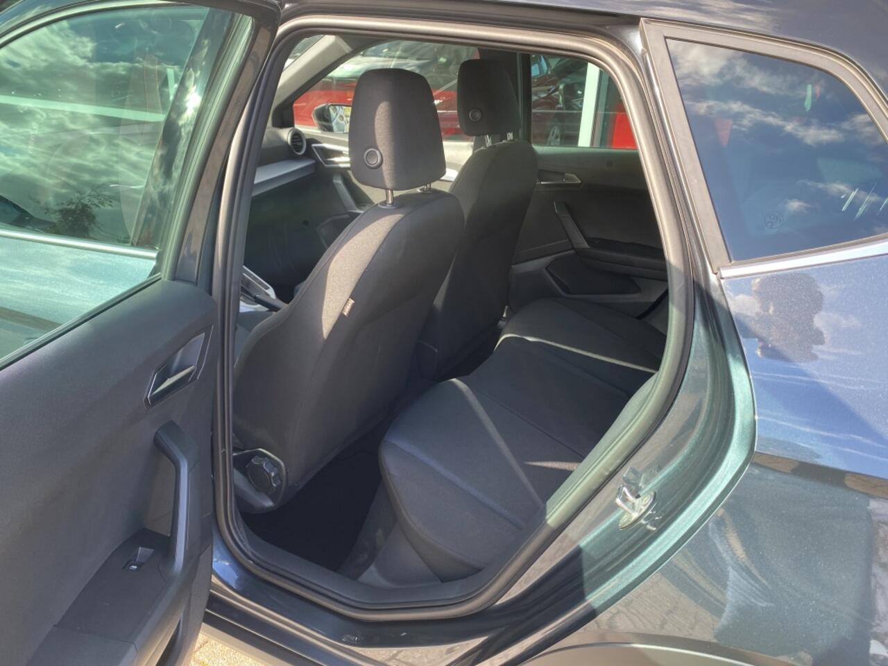 Seat Arona 1.0 EcoTSI FR Business Connect.