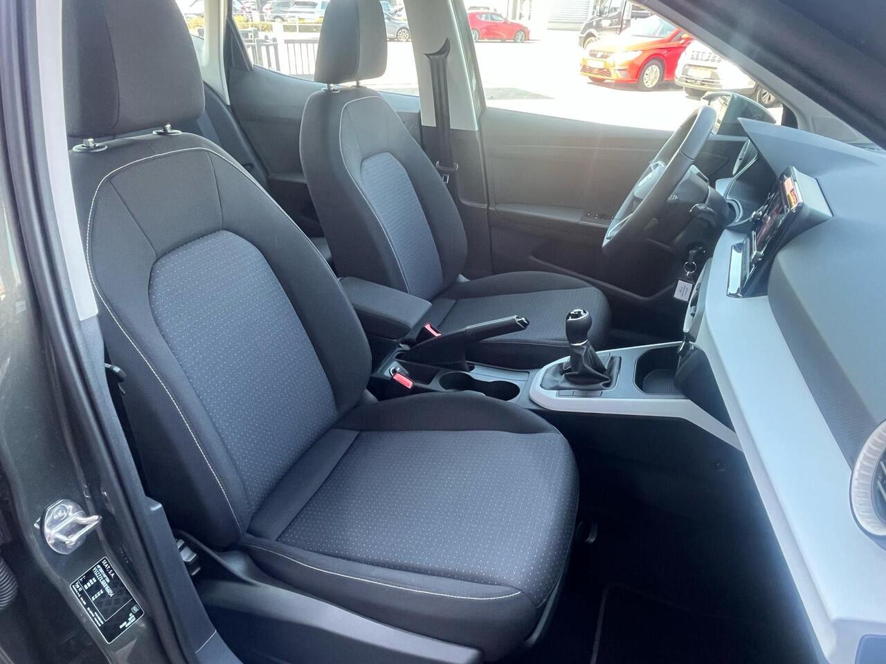 Seat Arona 1.0 EcoTSI Style / 18'' LMV / Led verlichting /