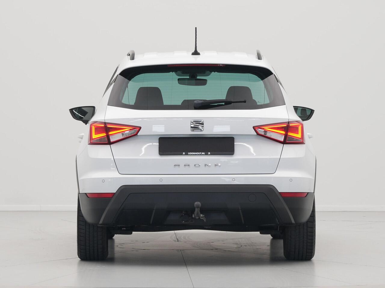 Seat Arona 1.0 TSI 115pk DSG Style Navigatie Clima Trekhaak PDC Privacy glass 205