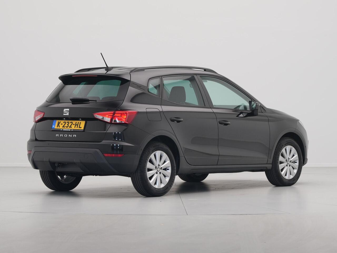 Seat Arona 1.0 TSI 95pk Style Business Intense Trekhaak Navigatie Camera Keyless Acc Parkassist 115