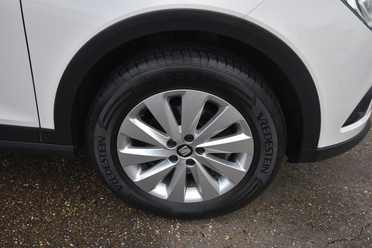 Seat Arona 1.0 TSI Style , PDC A , AIRCO , CR CONTR , LMV16 , A KLEP SPOILER ,