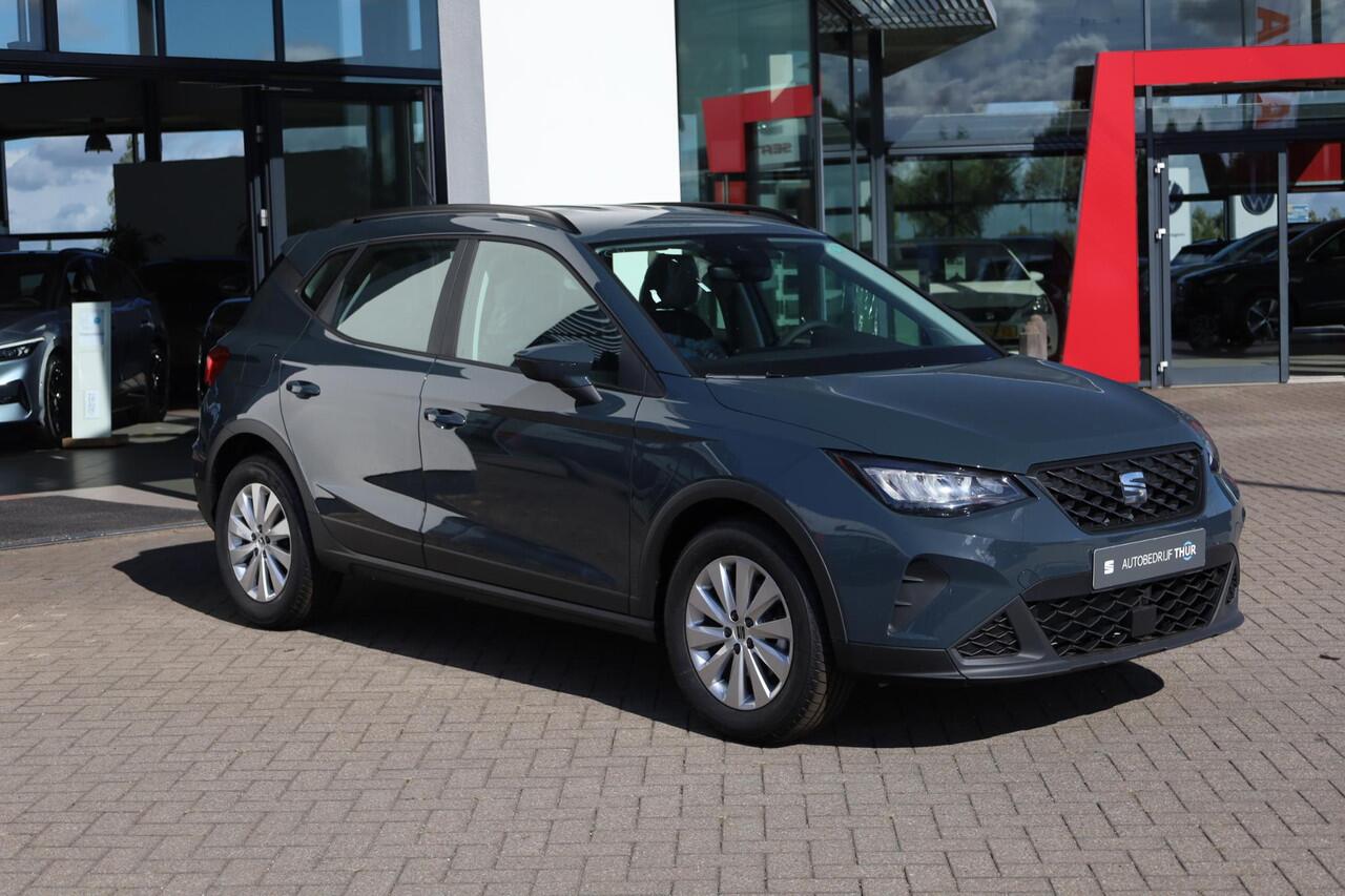 Seat Arona 1.0 EcoTSI Reference 95PK / 70kW Apple Carplay & Android Auto, cruise control, airconditioning, volledig digitaal instrumentenpaneel (Virtual Cockpit), verkeerstekenherkenning, parkeersensoren achter, 16'' LMV 'Design'