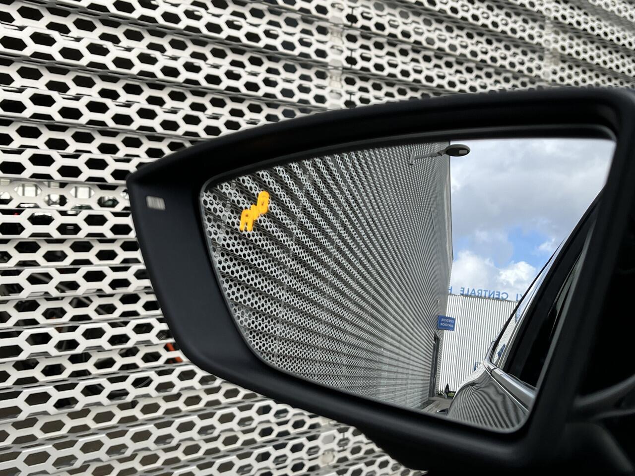 Seat Arona 1.0 TSI 110PK DSG FR / Beats Audio / Digitale Cockpit / LED / Dodehoek Sensor / Parkeersensor V+A / Stoelverwarming